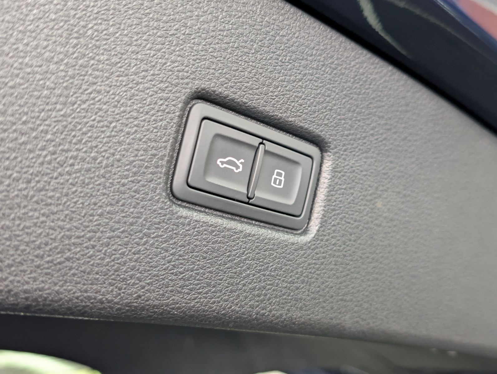 Fahrzeugabbildung Audi Q5 Sportback 55 TFSIe S Line HUD PANO AHK MATRIX