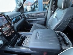 DODGE RAM 1500 Limited Night 3.0l HO  Hurricane