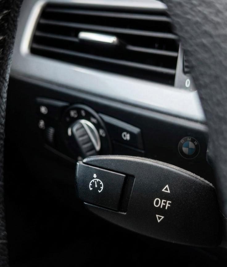 BMW 523 2009 — photo 12