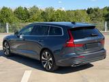 Volvo V60 T4 Inscription *Navi*HUD*PANO*LEDER*19 Zoll - Volvo V60 von privat