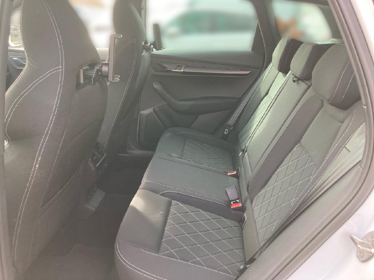 Skoda Karoq Sportline 4x4 *AHK,Pano,Sthz.*