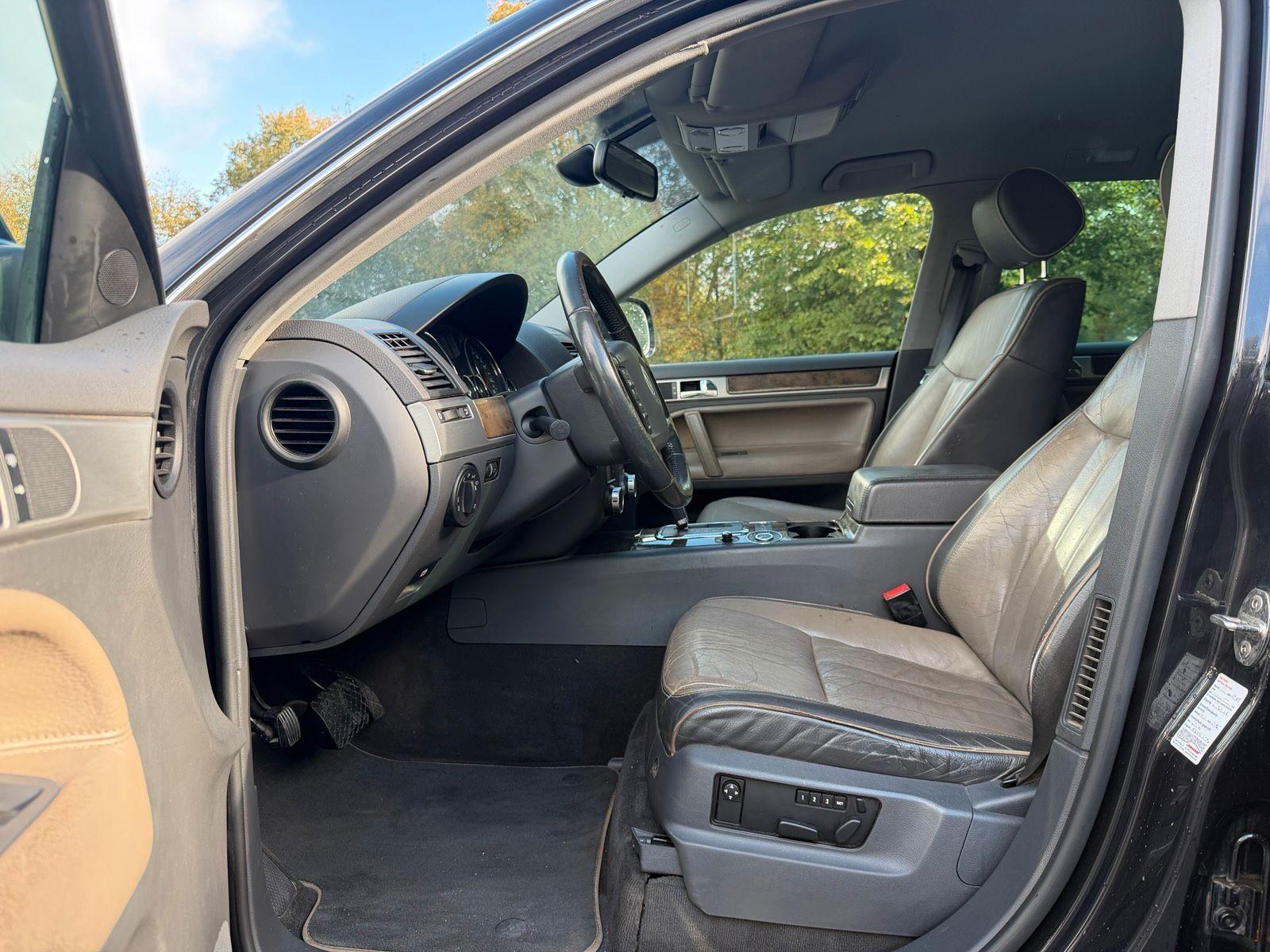 Volkswagen Touareg 2009 — photo 9