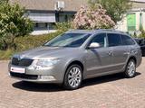 Skoda Superb Combi Elegance 4x4 Navi+Alcantara+AHK - Skoda Superb in Saarbrücken