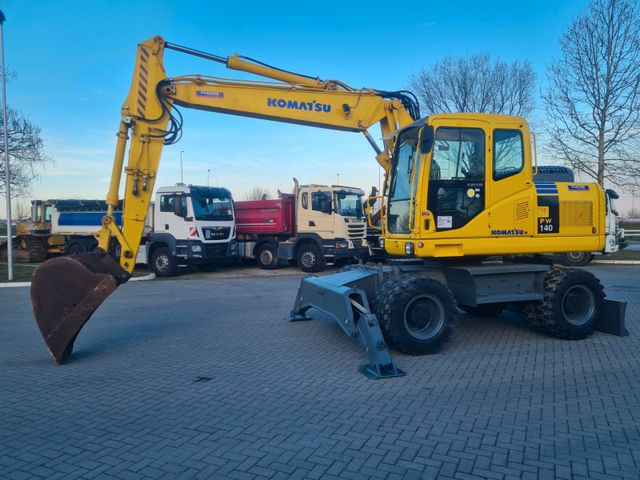 Komatsu PW 140-7/ 16 t.