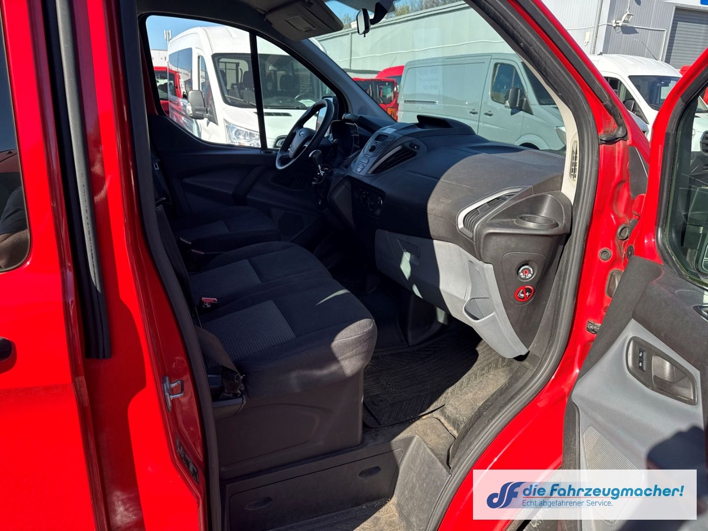 Fahrzeugabbildung Ford Transit Custom Kombi 300 L1 2.2 TDCi *1459