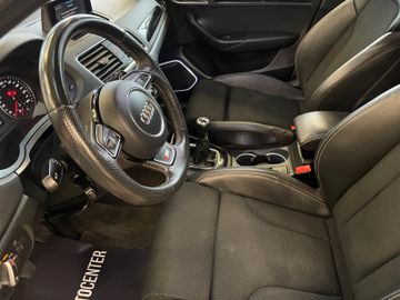 Audi Q3 sport 2,0 TDI S-LINE*LED*NAVI*AHK*HIFI*DAB*