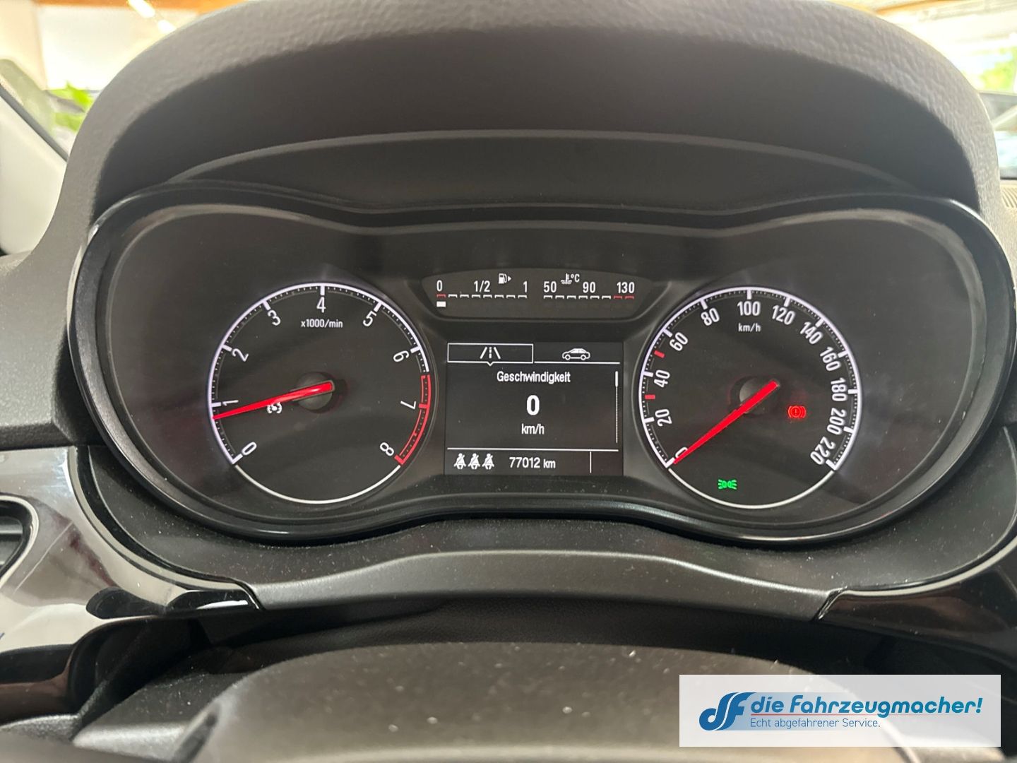 Fahrzeugabbildung Opel Corsa E Active SHZ LenkradHZG Temp PDC Berganfah