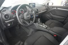 Fahrzeugabbildung Audi A3 Sportback 1.6 TDI S-TRONIC NAVI/SHZ/LED/AHK