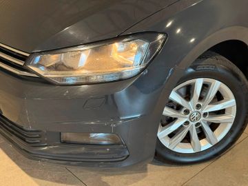 Volkswagen Touran - 2