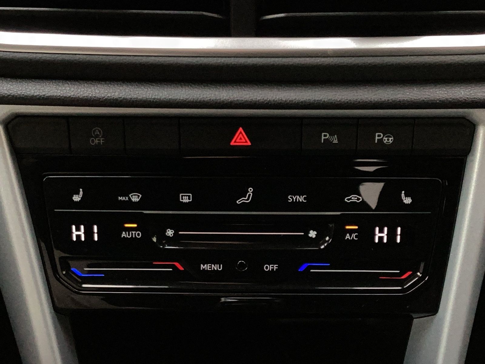 Volkswagen T-Roc - Bild 12