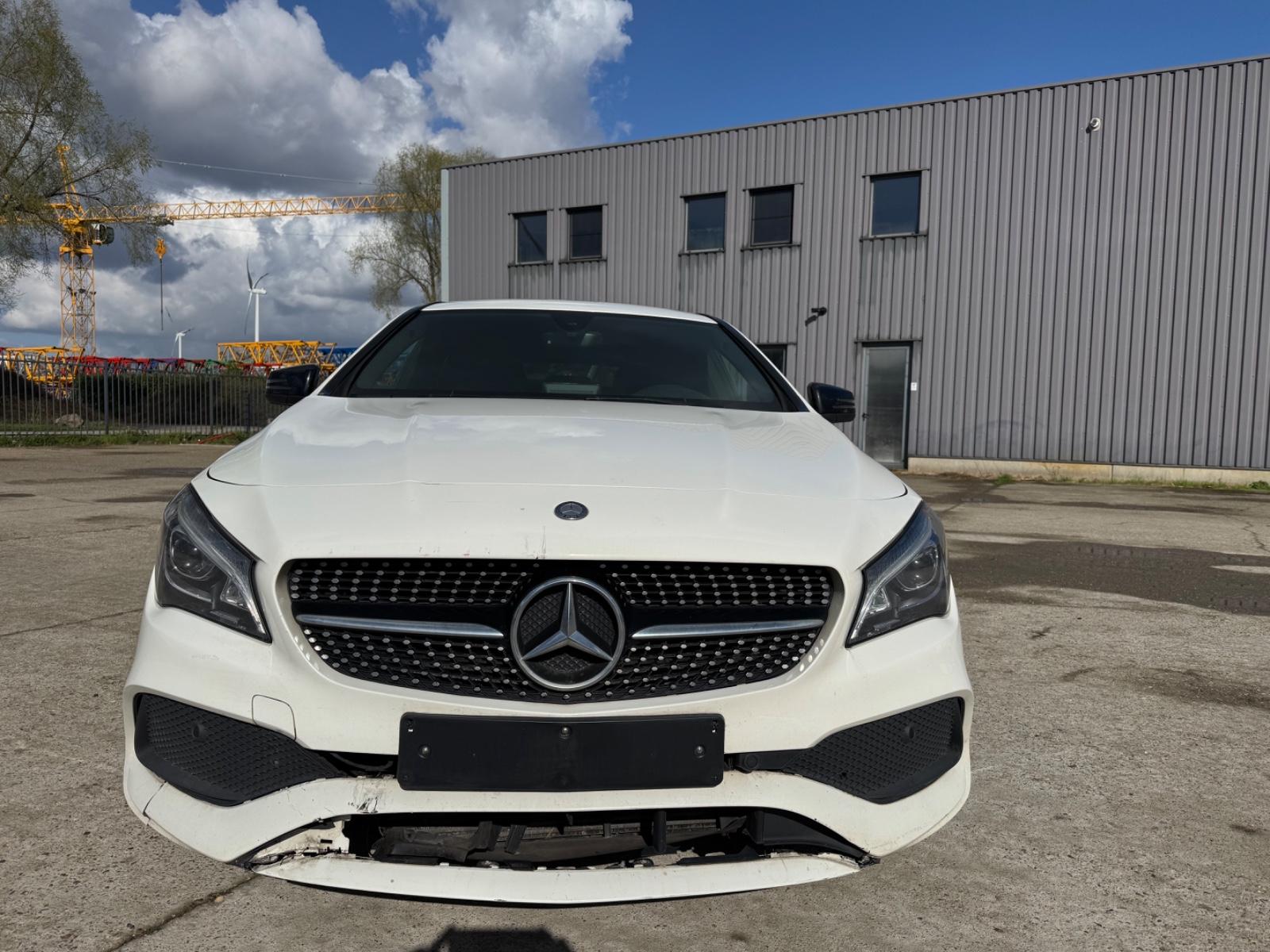 Mercedes-Benz CLA 200d  AMG HARMAN KARDON SCHADOW AMBIENT
