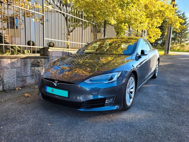 Tesla Model S 75D - Allrad