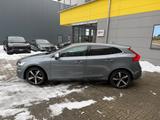 Volvo V40 Momentum/R DESIGN/SHZ/TEMPOMAT/8xBEREIFT - Volvo V40: D
