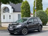Nissan Qashqai +2 Tekna 4X4*TÜV NEU*SERVICE NEU* - Nissan Qashqai: Se