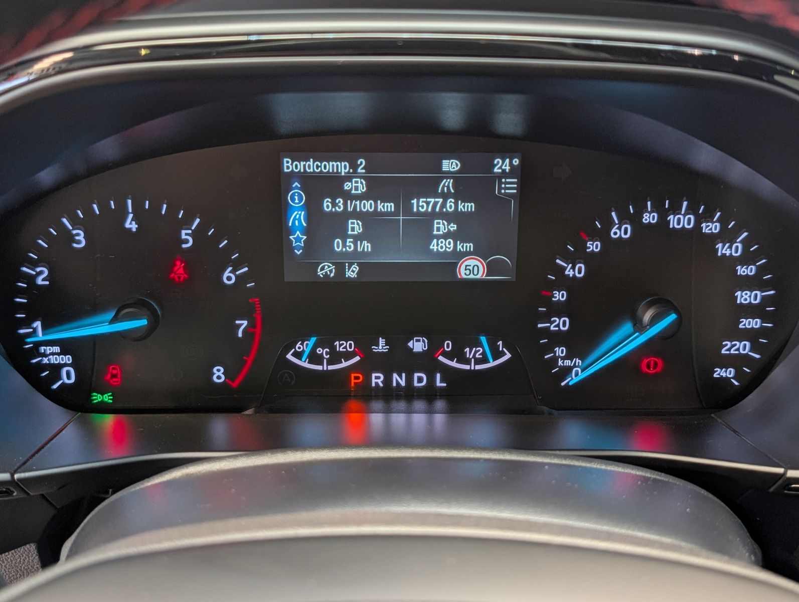 Fahrzeugabbildung Ford Focus 1.0 EB ST-Line ACC LED CAM Styling WINTER