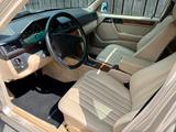 Mercedes-Benz E 320 - Mercedes-Benz 320: 320e