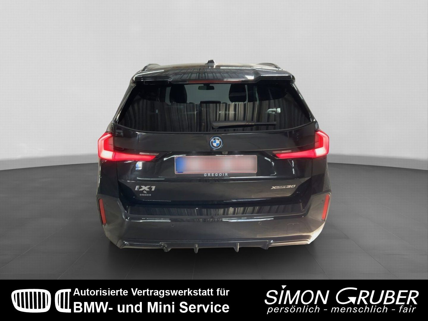 Fahrzeugabbildung BMW iX1 xDrive30 M Sport Pano el.Heckklappe AHK LED