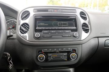 Volkswagen Tiguan - 12