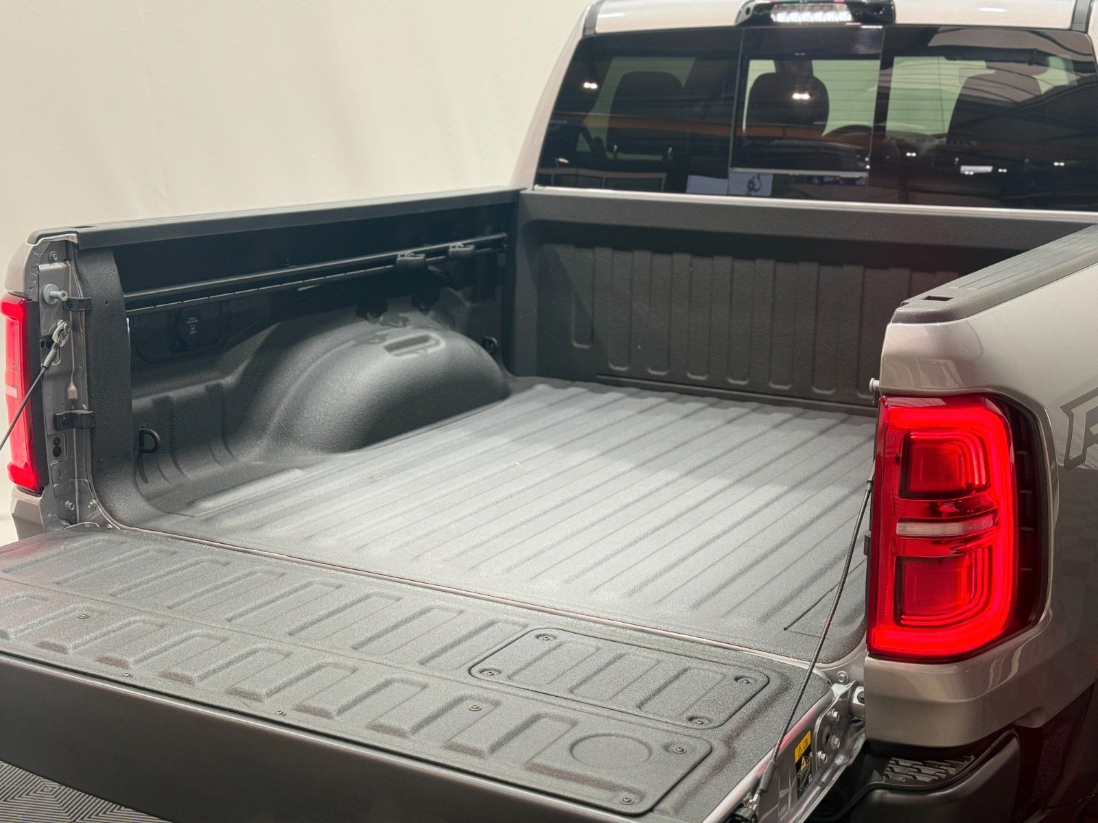 Fahrzeugabbildung Dodge RAM 1500 RHO H/O