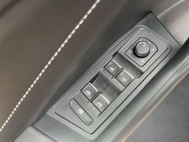 T-Roc R-Line 1.5 TSI DSG,ACC,LED,Navi,Kamera,AHK