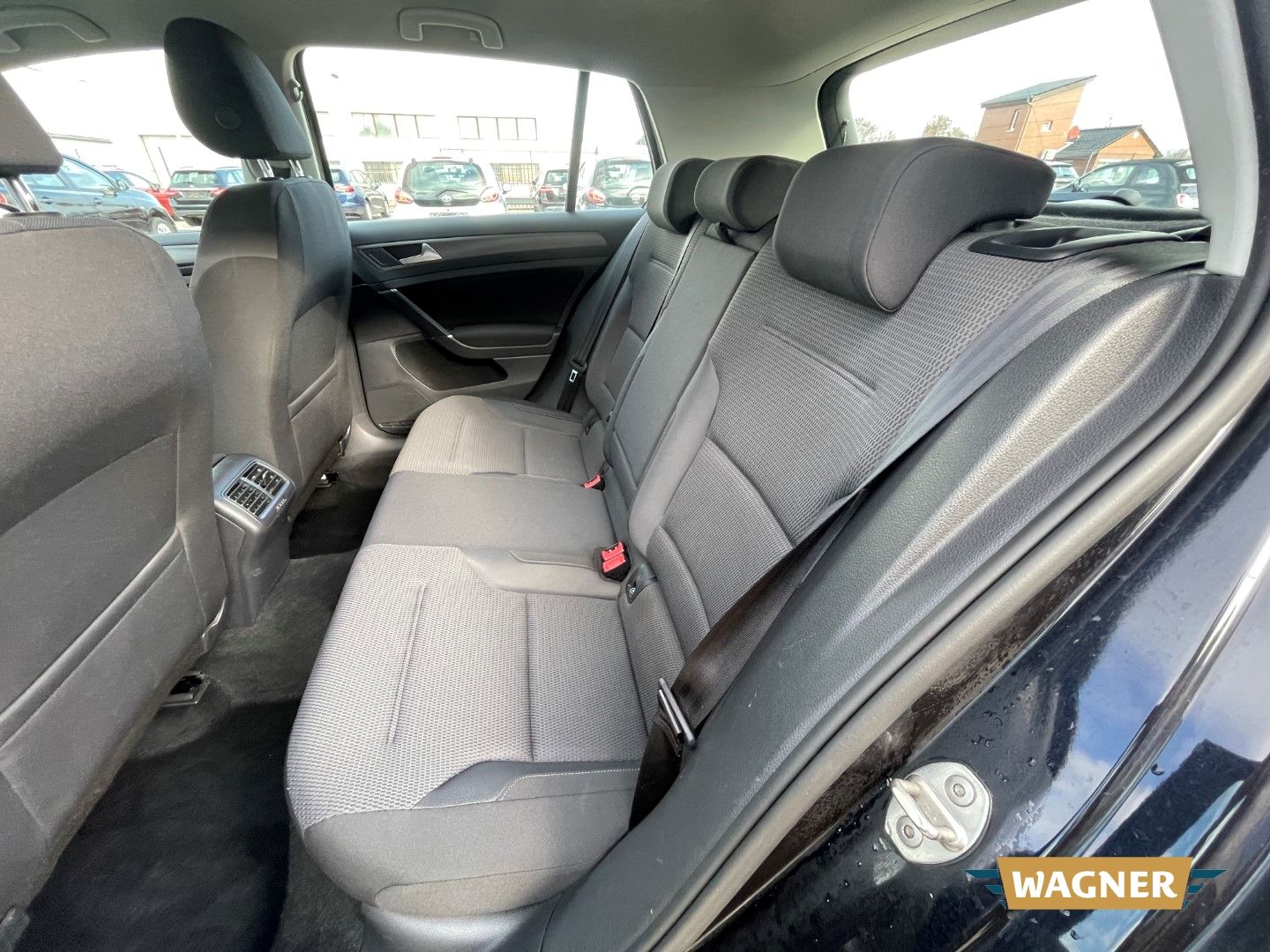 Fahrzeugabbildung Volkswagen Golf VII Comfortline BMT Start-Stopp