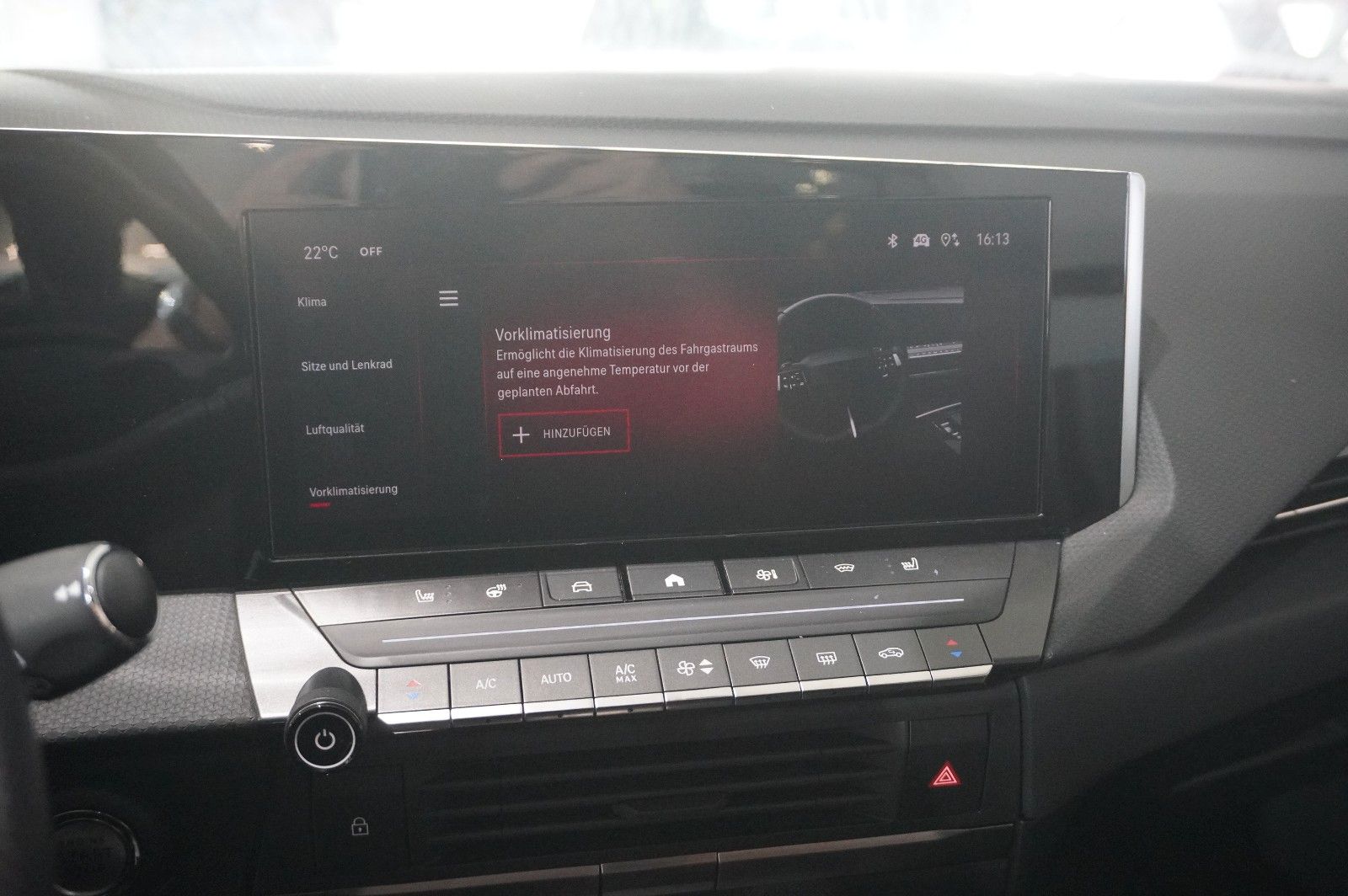 Fahrzeugabbildung Opel Astra L Lim. 1.6 HYBRID ELEGANCE NAVI/KAMERA/AHK