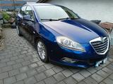 Lancia Delta 1.9 Multijet Twinturbo EURO 5 Diesel - blaue Lancia Delta