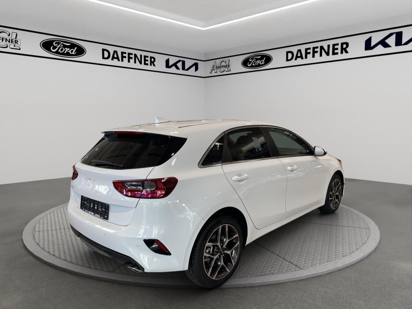 Fahrzeugabbildung Kia Ceed Ultimate Edition LED Kamera SpurhaltASS DAB