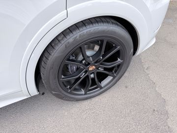 Porsche Cayenne - 3