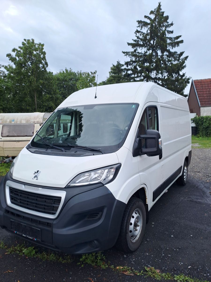 PEUGEOT Boxer
