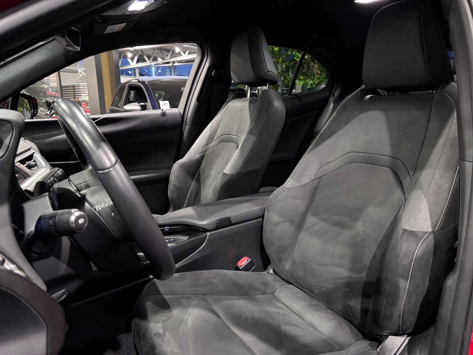 Fahrzeugabbildung Lexus UX 250 h Style RFK LED CarPlay