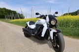 Suzuki M1800R Black Edition - SUZUKI M 1800