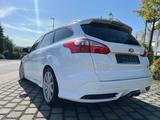 Ford Focus 2,0 EB ST Turnier ST original 250 PS - Ford Focus aus 2013: ST