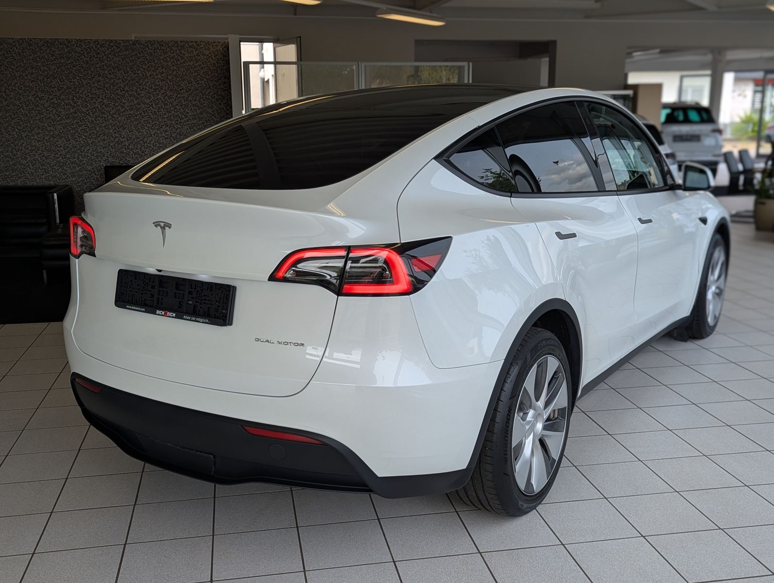 Tesla Model Y Long Range Dual AWD EAP AHK SOH-93,7% foto 8
