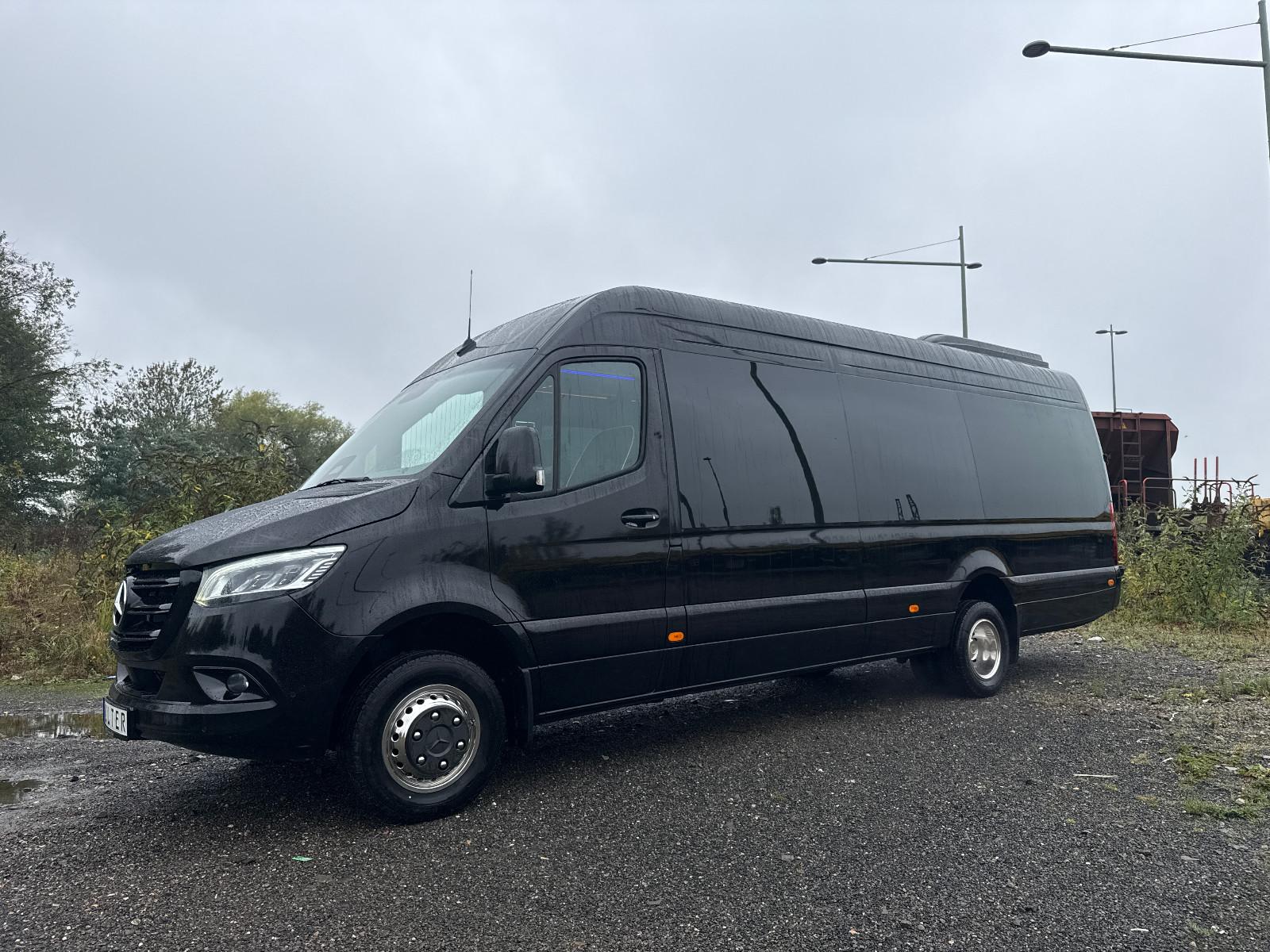 Mercedes-Benz Sprinter 519 CDI VIP Tourismus BUS 19+1+1 LED