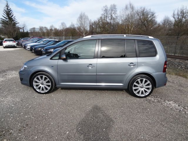Fahrzeugabbildung Volkswagen Touran R-Line Edition/StH/AHK/2.Hd/DSG/7-Sitzer/