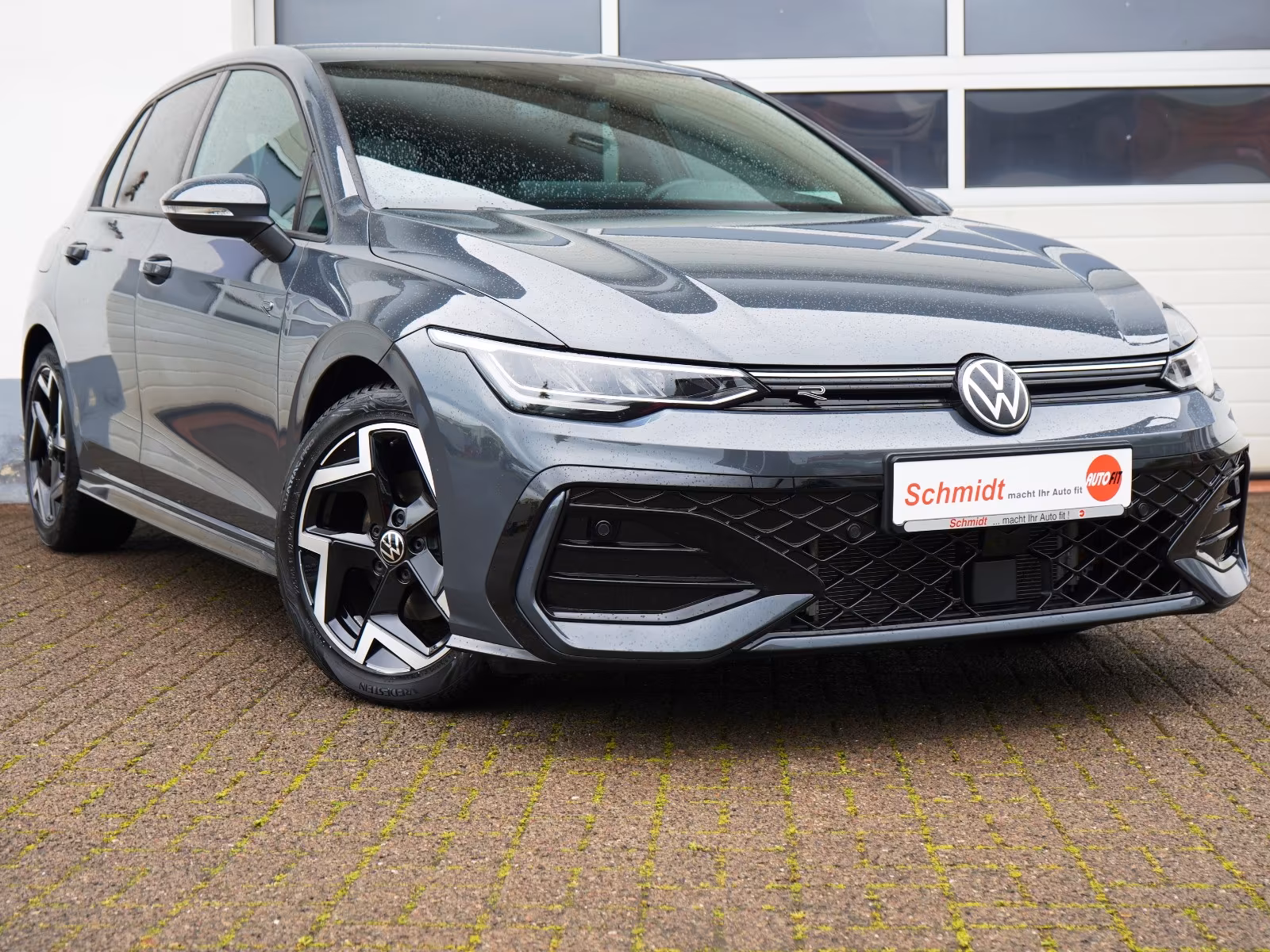 Volkswagen Golf R-Line