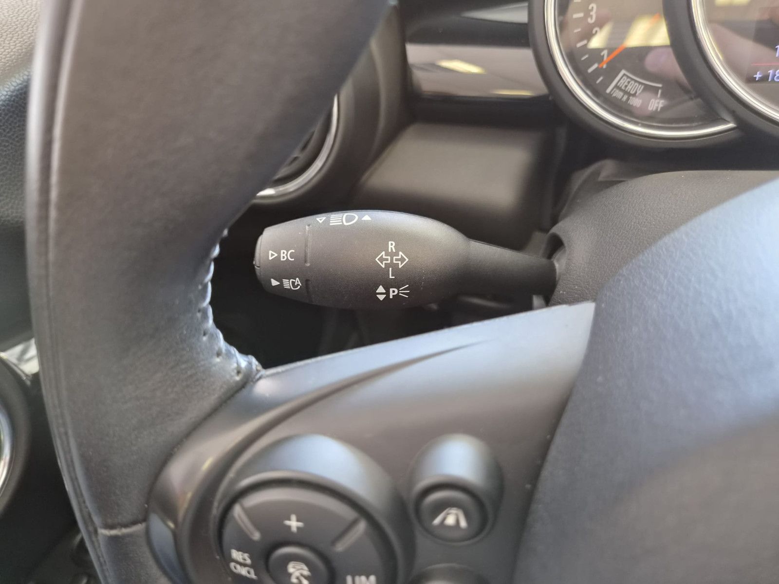 Fahrzeugabbildung MINI Cooper Cabrio,Leder,Navi,Kamera