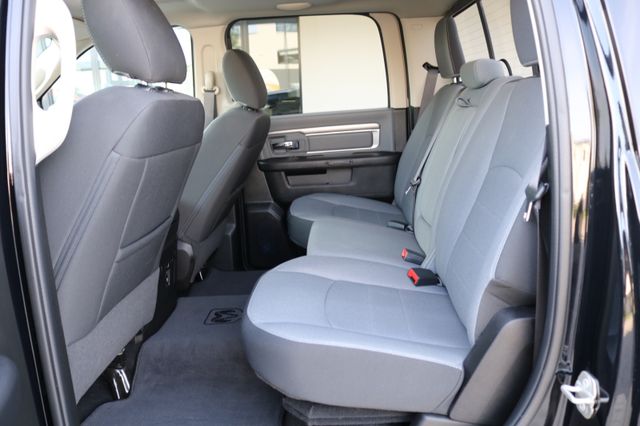 RAM 1500 5.7 V8 Crew Cab Black/PANO/KAMERA/NAVI – Vorschau 24