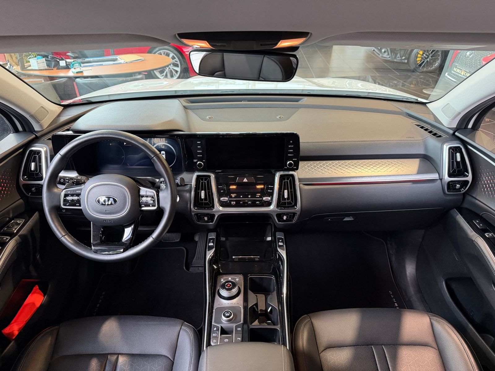 Fahrzeugabbildung Kia Sorento Hybrid HEV Spirit 2WD LEDER LED NAV 19"