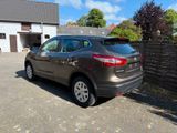 Nissan Qashqai 1.2 DIG-T Visia Visia 100tkm - Nissan: Visia