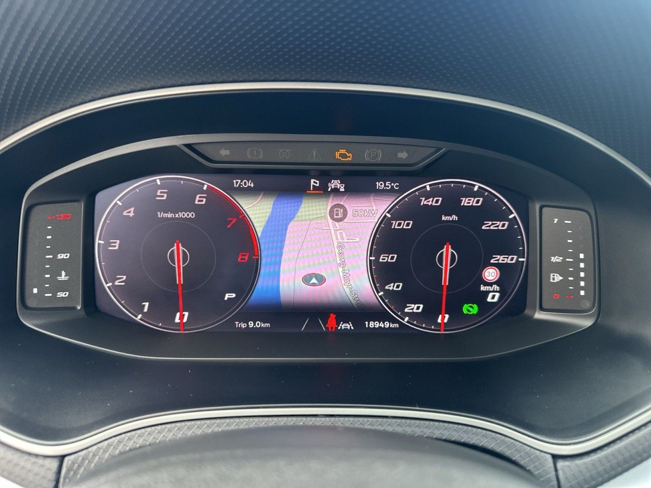 Fahrzeugabbildung SEAT Ibiza FR 1.0 TSI 81 kW (110 PS) 7-Gang-D - mit KI generiert/bearbeitet