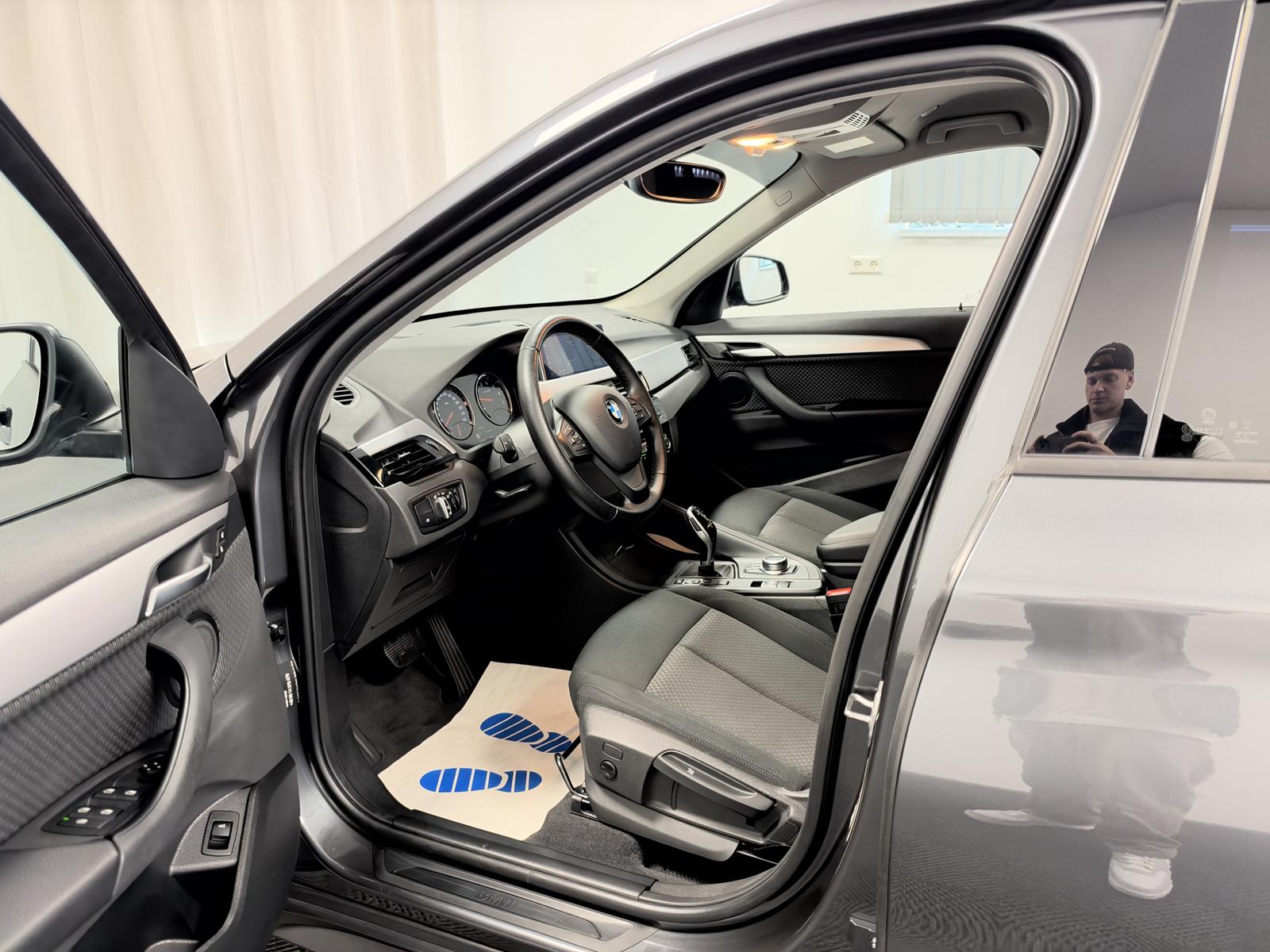 BMW X1 sDrive18i Automatik Advantage LED Navi Kamera, миниатюра 9