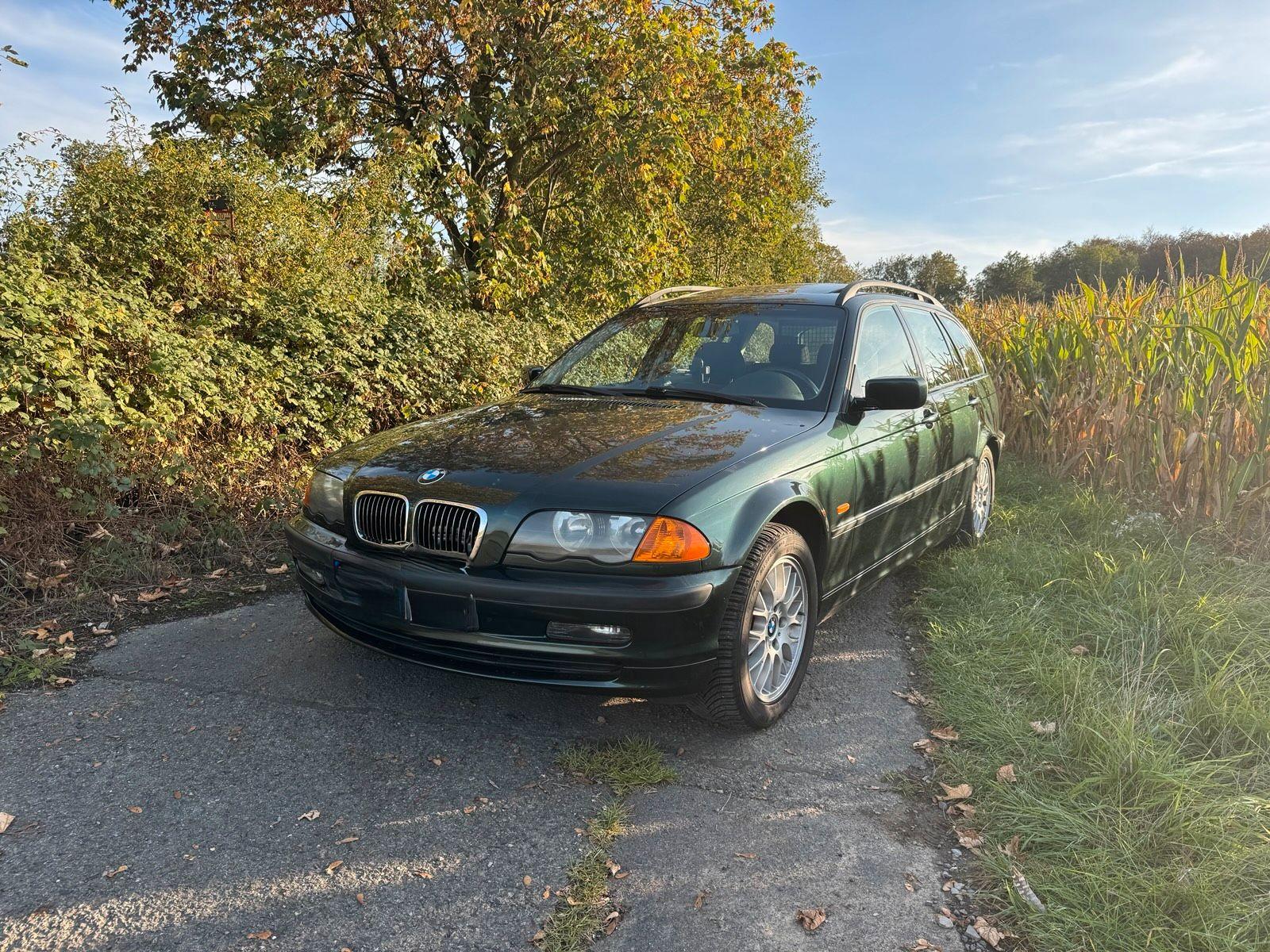BMW 320