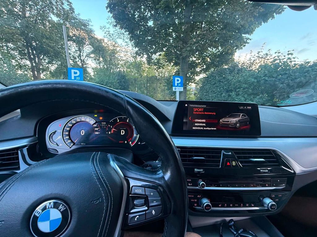 Image of BMW 520