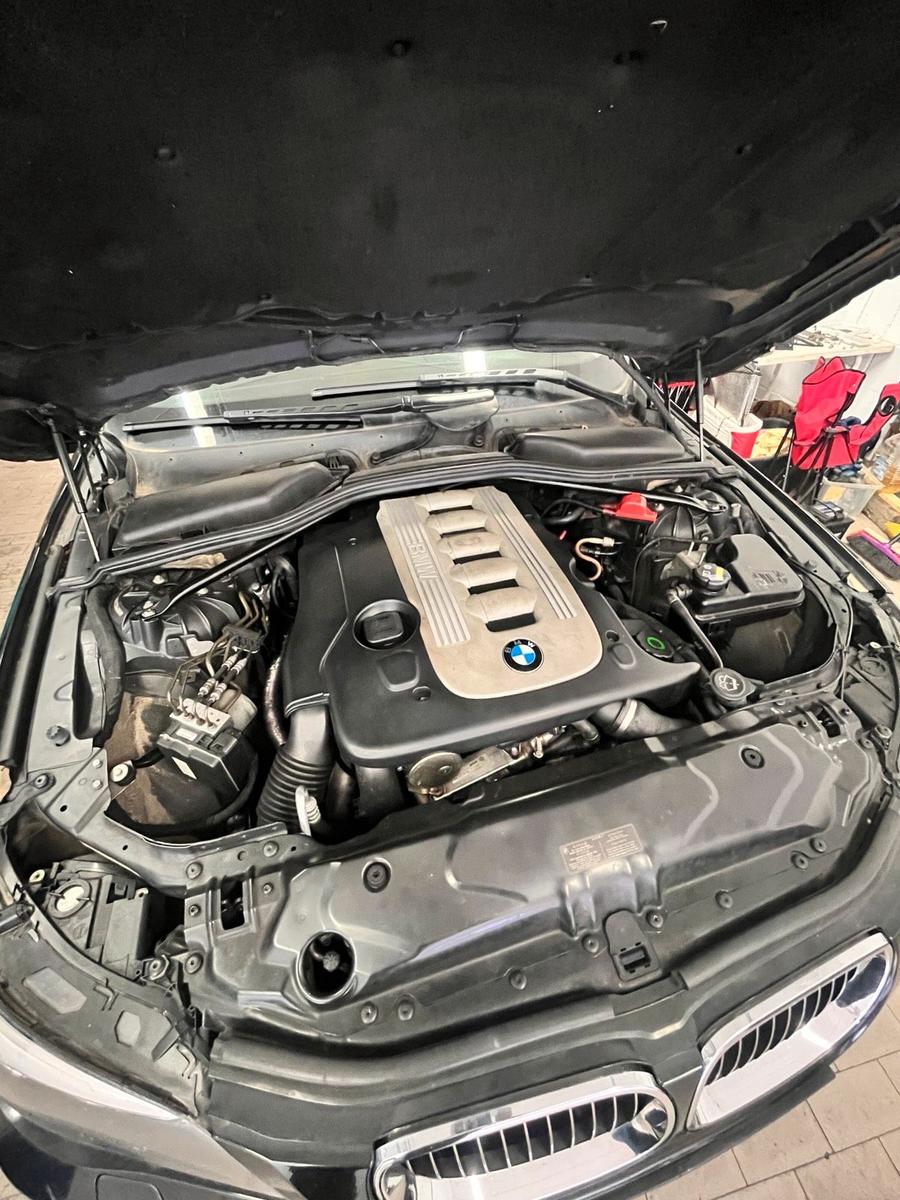 BMW 530 2005 — photo 14