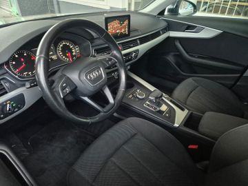 Audi A4 - 8