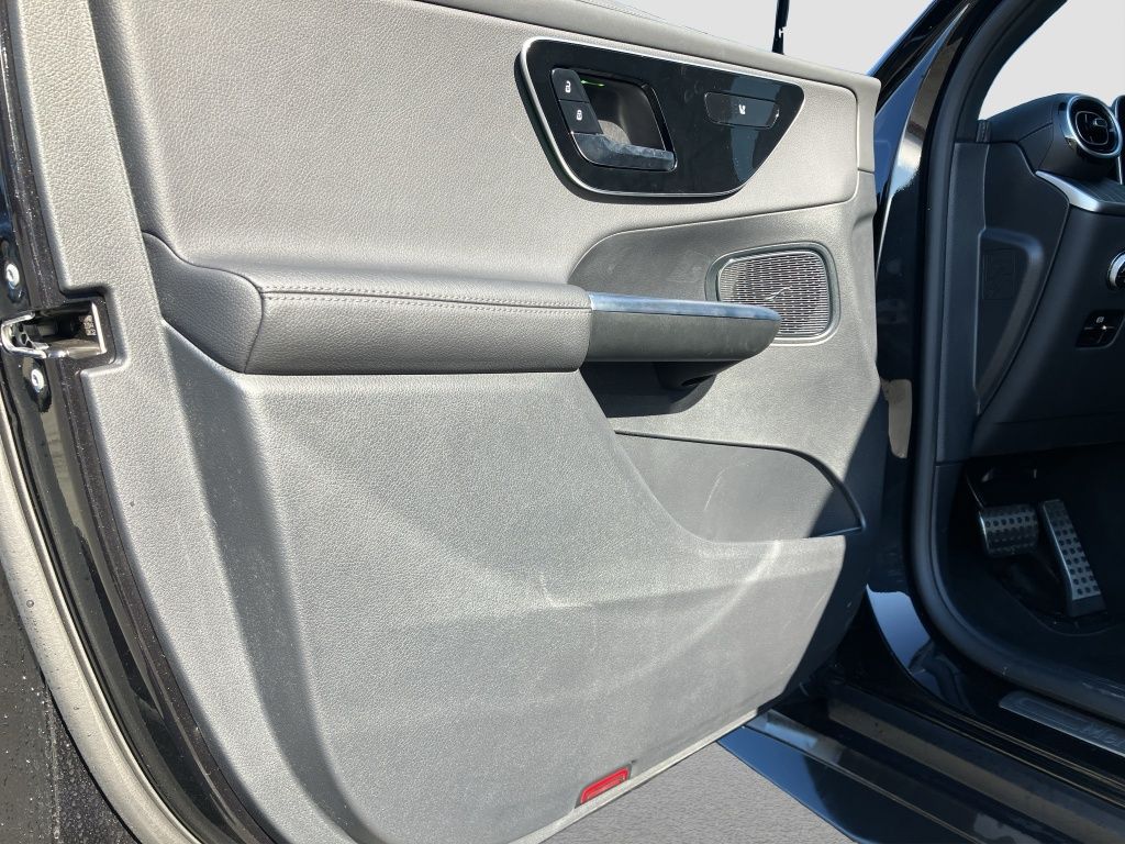 Fahrzeugabbildung Mercedes-Benz GLC 200 4MATIC AMGLine*NightPaket*Kamera*CarPLay