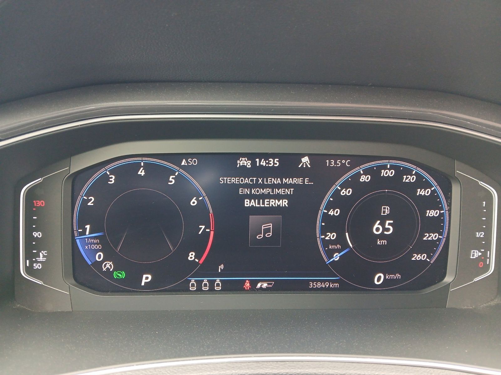 Fahrzeugabbildung Volkswagen T-Roc TSI Sport 4M DSG LED Navi AID ACC RFK SH 1