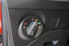 Fahrzeugabbildung Seat Leon ST 1.5 TGI STYLE LED/SHZ/PDC/NEBEL/TEMP.